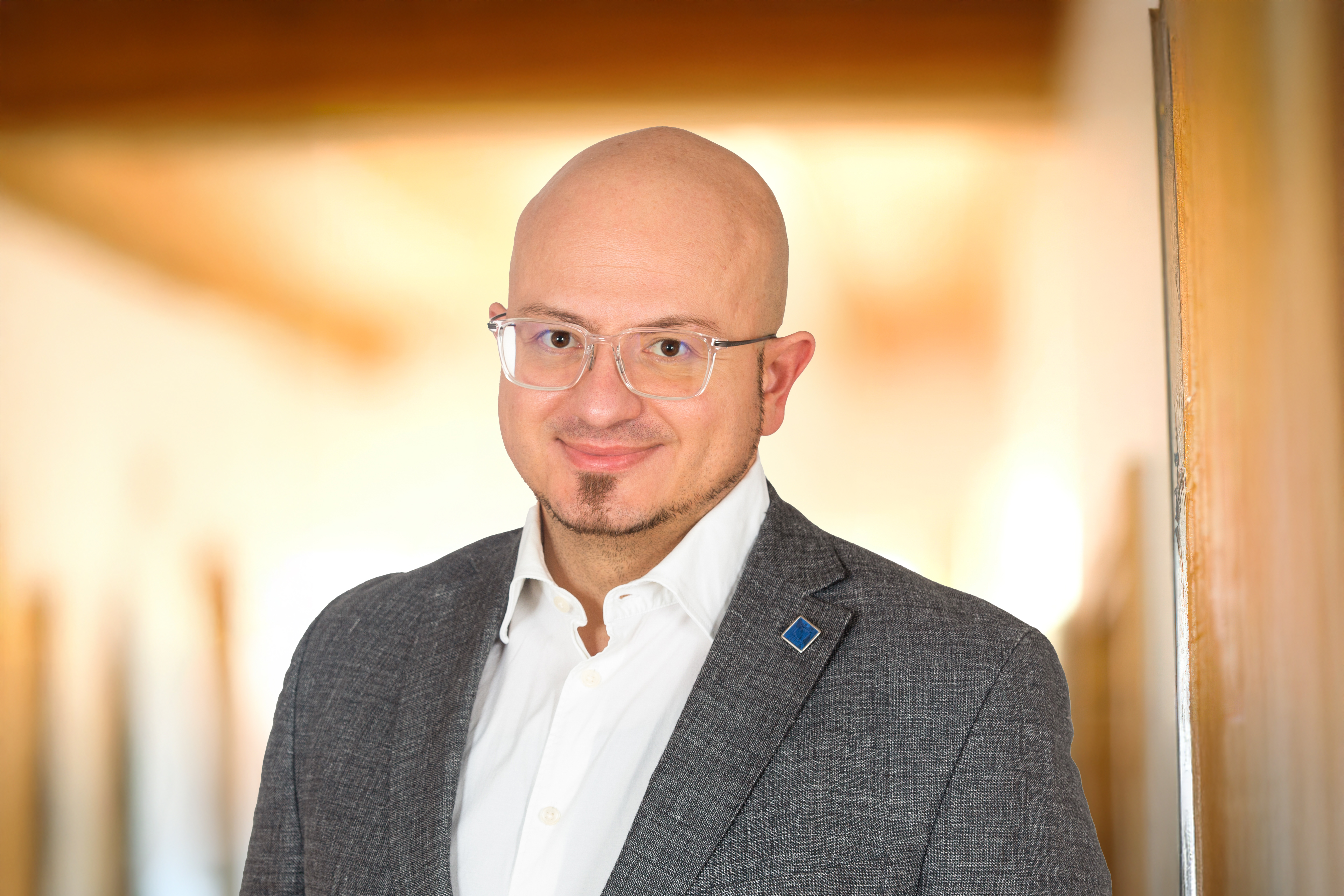 Speaker: Hani Fischer