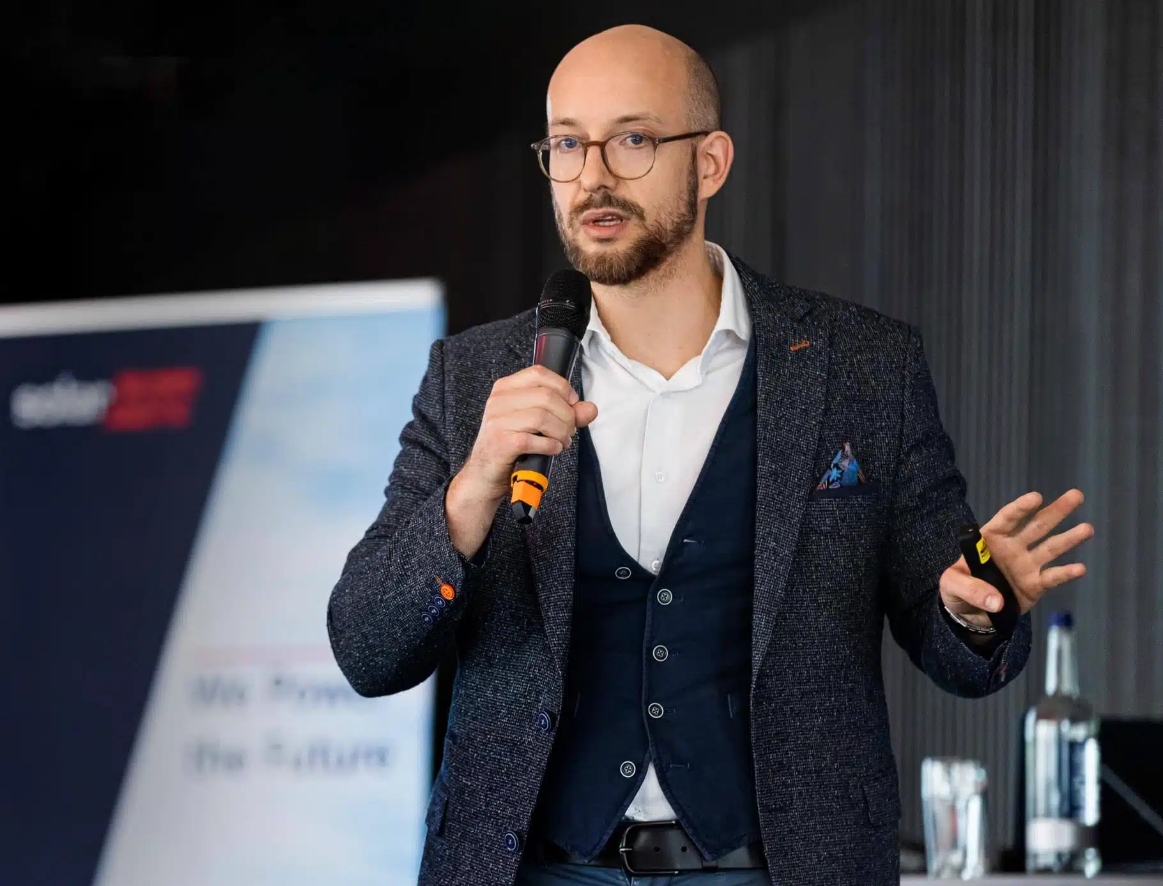 Speaker: Felix Goldbach